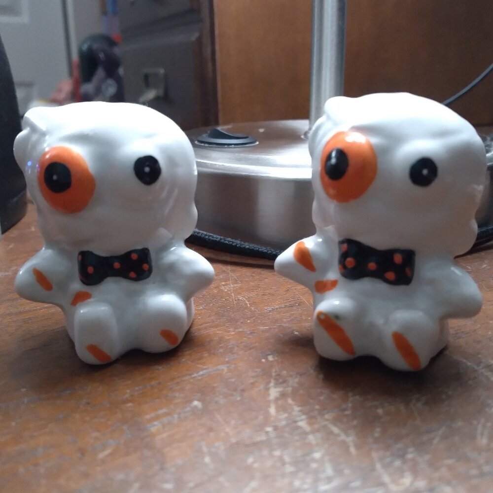 Fun Halloween Mummy Salt and Pepper Shakers